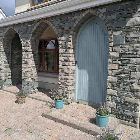 Danesfort House Holiday home *
